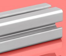 <strong>河南商丘一段国道边上发</strong>