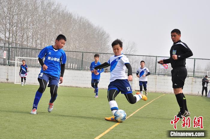 京津冀百队杯足球赛收官 北京踢球者队等分获