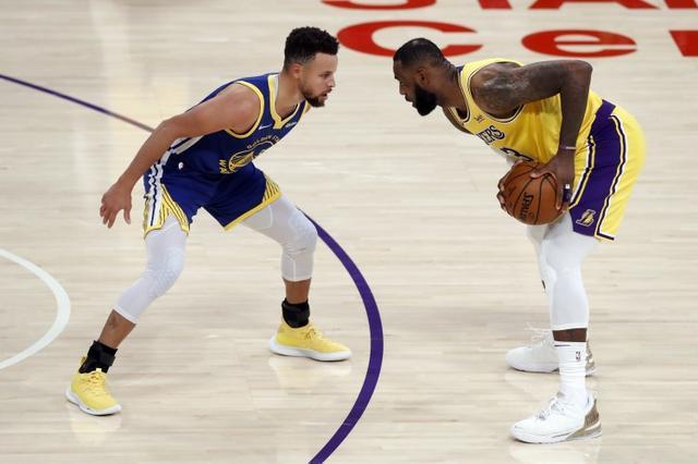 勇士下赛季或引巨星辅佐库里？专家：詹姆斯字