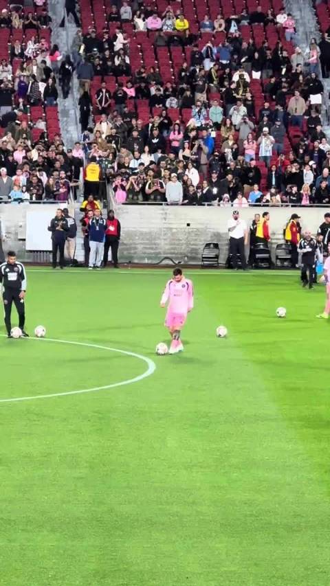 孙颖莎主动提醒对手挑战鹰眼归还误判分后3-1战