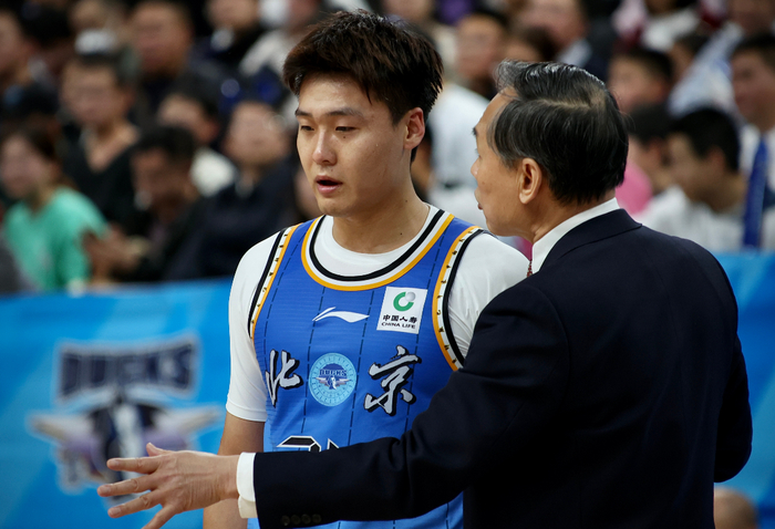 北京首钢客场爆冷负吉林无缘前四 浙江男篮加时