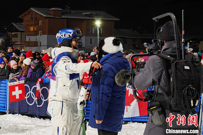 谷爱凌米兰冬奥资格赛首秀稳定发挥获86分 赛后