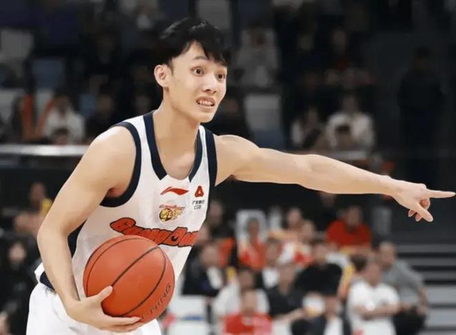 广东男篮逆转宁波全队爆发 徐杰奎因联手定乾坤