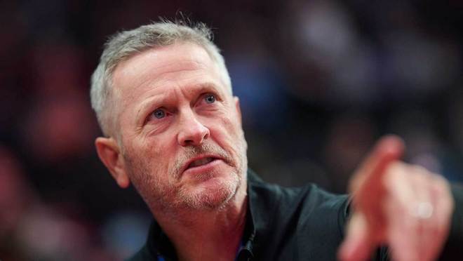 开拓者新老板邓顿坚持奢侈税投入 球队财务策略